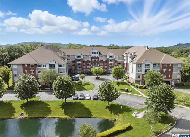 Property at 4413 Warrens Way #413, Wanaque, NJ 07465, 2 beds, 2 baths