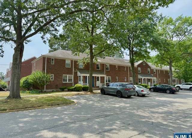 Property at 5 Clark Ct #5, Rutherford, NJ 07070, 1 bed, 1 bath