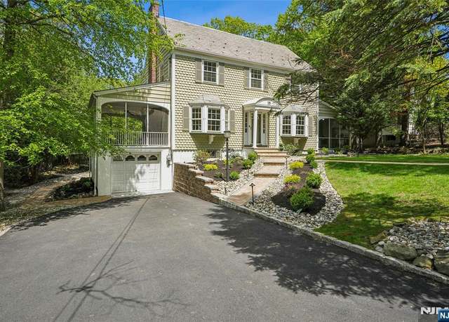 Property at 15 Old Quarry Rd, Cedar Grove, NJ 07009, 5 beds, 3.5 baths
