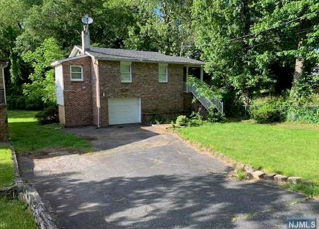 Property at 82 North Rd, Wayne, NJ 07470, 3 beds, 1 bath