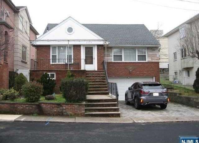 Property at 2446 3rd St, Fort Lee, NJ 07024, 4 beds, 2.5 baths