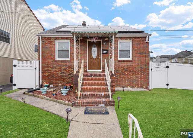 Property at 252 Riverside Ave, Lyndhurst, NJ 07071, 4 beds, 2 baths