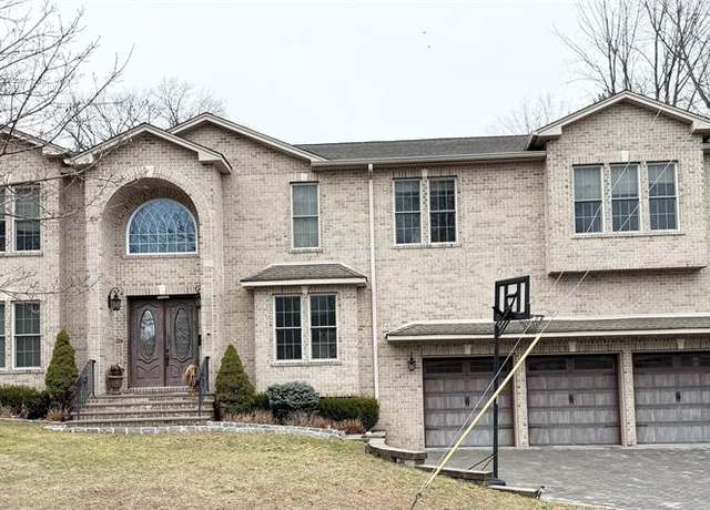 Property at 124 Cross St, Demarest, NJ 07627, 5 beds, 5.5 baths