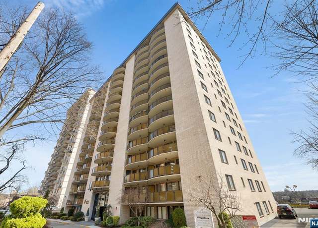 Property at 150 Overlook Ave Unit 14F, Hackensack, NJ 07601, 3 beds, 2 baths