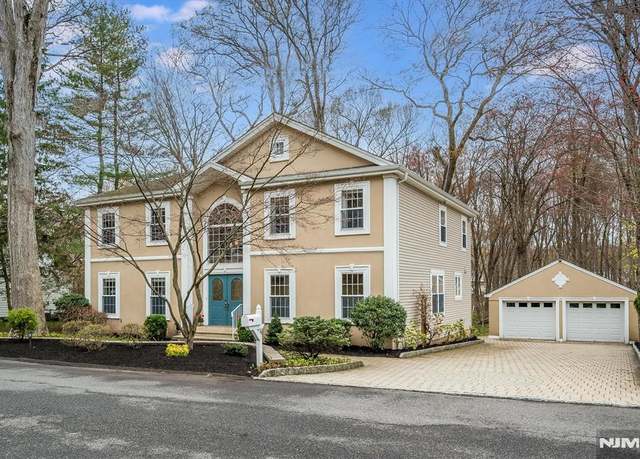 Property at 16 Reeds Ln, Woodcliff Lake, NJ 07677, 6 beds, 3 baths