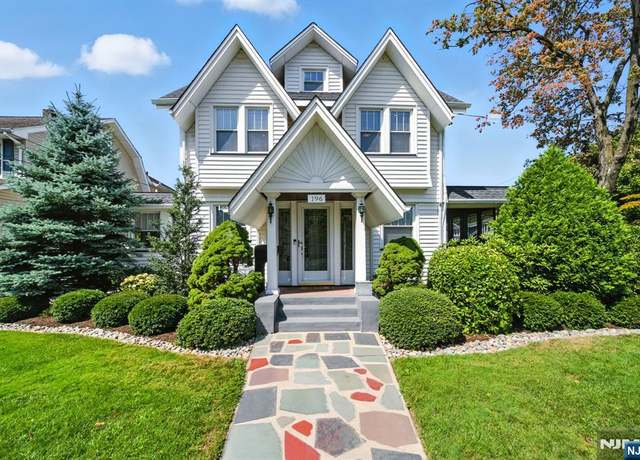 Property at 196 Buena Vista Ave, Hawthorne, NJ 07506, 3 beds, 2.5 baths