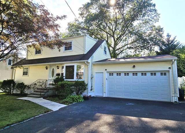 Property at 310 Walnut St, Township Of Washington, NJ 07676, 3 beds, 2 baths