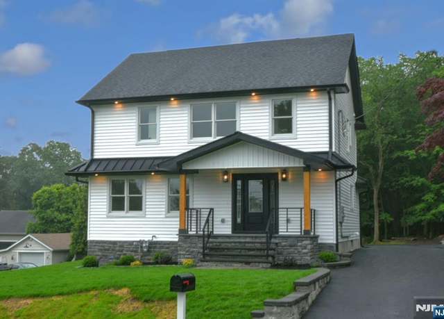 Property at 27 Gionti Pl, North Haledon, NJ 07508, 4 beds, 2.5 baths