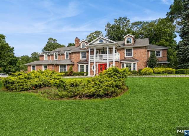 Property at 806 Iron Latch Rd, Franklin Lakes, NJ 07417, 7 beds, 4.5 baths