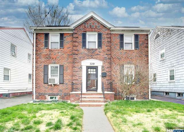 Property at 329 Hobson St, Newark, NJ 07112, 3 beds, 2.5 baths