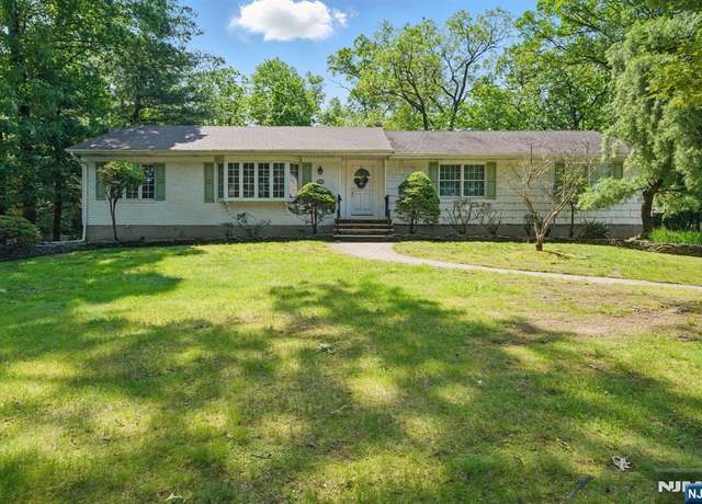Property at 53 Hershey Rd, Wayne, NJ 07470, 3 beds, 2 baths