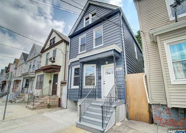 Property at 432 16th St, Newark, NJ 07103, 2 beds, 2 baths