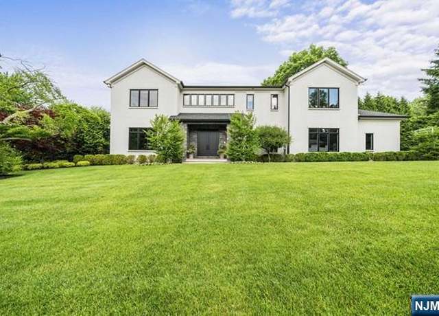 Property at 202 Alpine Dr, Closter, NJ 07624, 5 beds, 5.5 baths