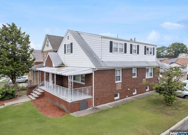 Property at 149 Paterson Ave, Lodi, NJ 07644, 6 beds, 3.5 baths