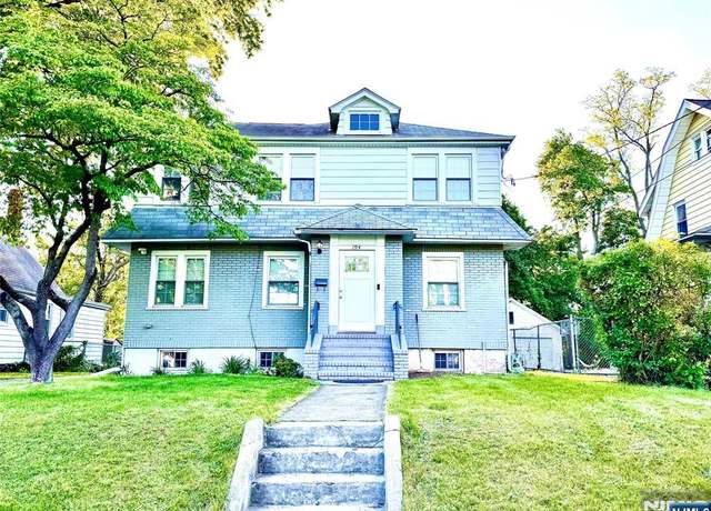 Property at 194 Elm Ave, Teaneck, NJ 07666, 3 beds, 3 baths