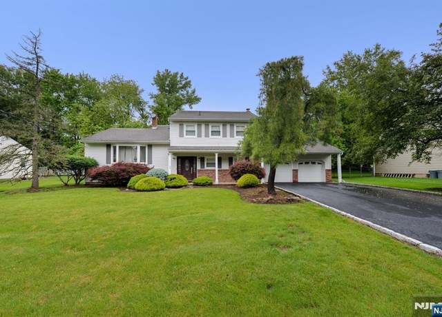 Property at 153 Sibbald Dr, Park Ridge, NJ 07656, 4 beds, 2.5 baths