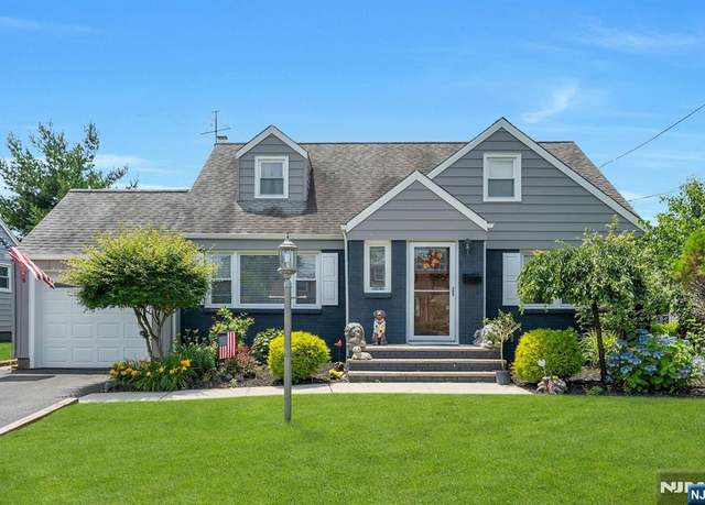Property at 116 Springfield Ave, Hasbrouck Heights, NJ 07604, 3 beds, 1.5 baths