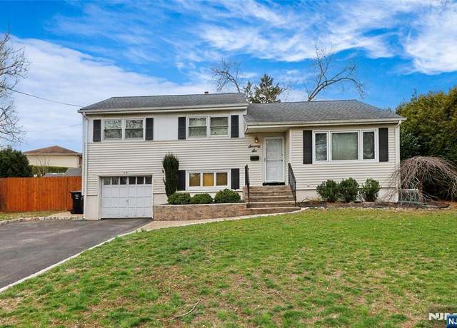 Property at 76 Crain Rd, Paramus, NJ 07652, 3 beds, 2.5 baths