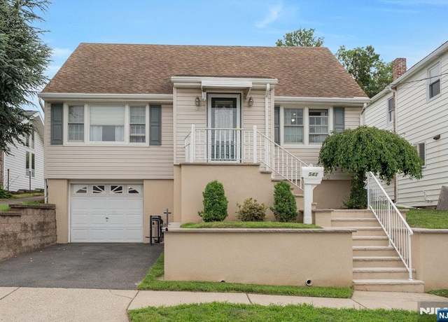 Property at 543 Jefferson St, Carlstadt, NJ 07072, 4 beds, 1 bath