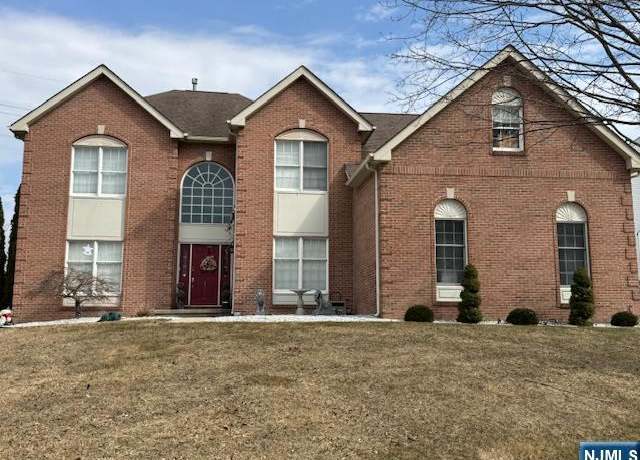 Property at 921 Tyler Cir, Greenwich, NJ 08886, 5 beds