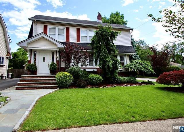 Property at 5-02 Morlot Ave, Fair Lawn, NJ 07410, 3 beds, 3.5 baths