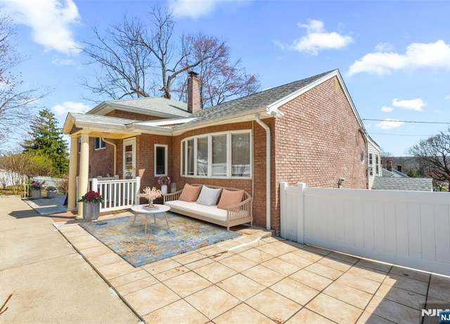 Property at 134 Cedar Grove Pkwy, Cedar Grove, NJ 07009, 3 beds, 2 baths