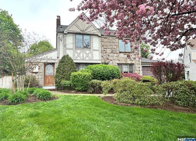 Property at 591 Clarendon Ct, River Edge, NJ 07661, 3 beds, 2.5 baths