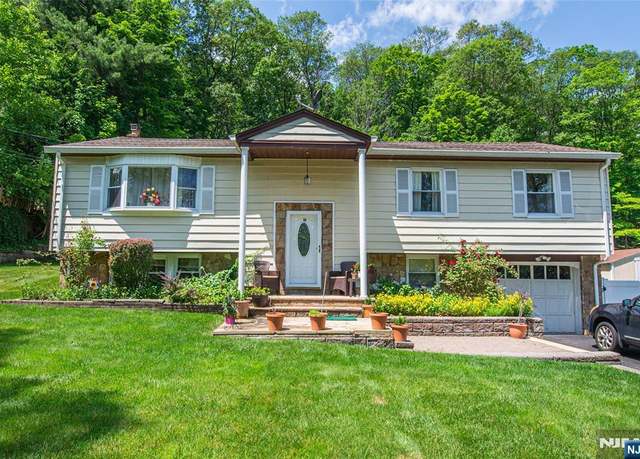 Property at 18 Upper High Crest Dr, West Milford, NJ 07480, 3 beds, 2 baths