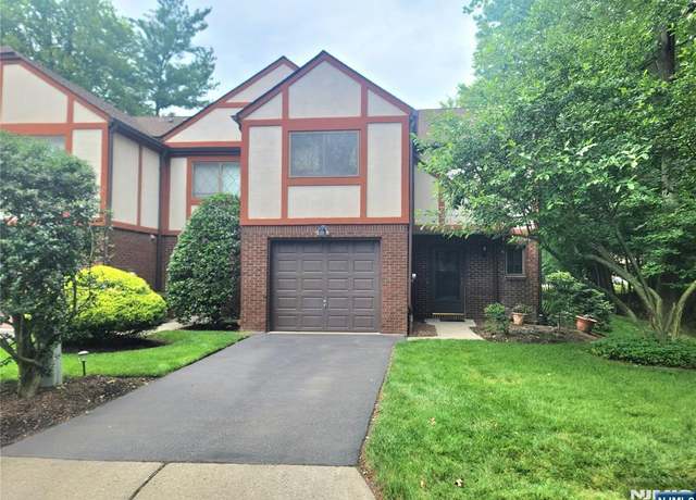 Property at 59 Linwood Ave #59, Cresskill, NJ 07626, 3 beds, 2.5 baths