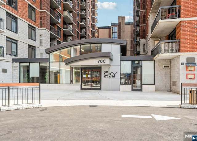 Property at 700 1st St Unit 15R, Hoboken, NJ 07030, 2 beds, 2 baths