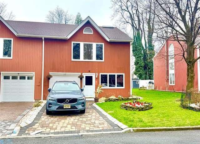 Property at 17 Devika Dr, Englewood, NJ 07631, 4 beds, 2.5 baths