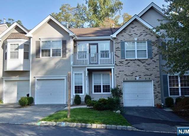 Property at 468 Mahogany Ct, Mahwah, NJ 07430, 3 beds, 3.5 baths