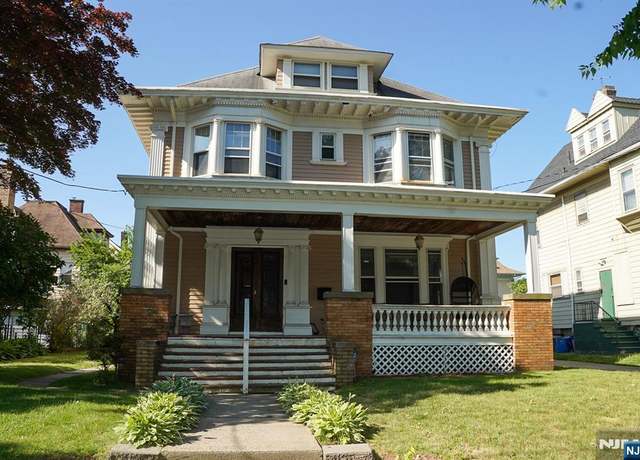 Property at 266-268 Montclair Ave, Newark, NJ 07104, 5 beds, 3 baths