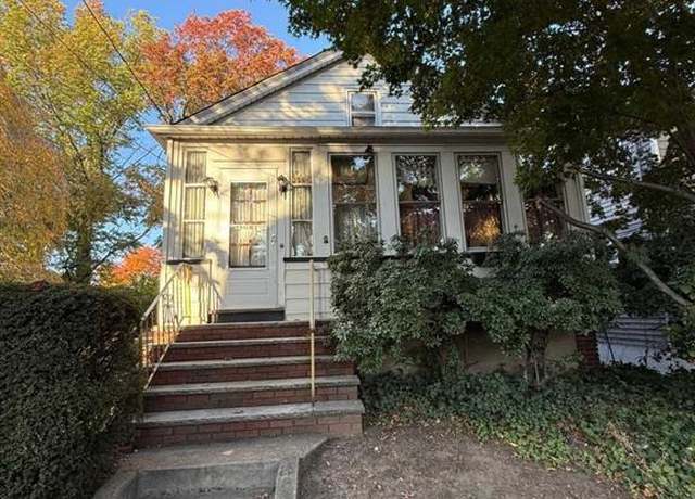 Property at 415 Jefferson Ave, Hasbrouck Heights, NJ 07604, 2 beds, 1 bath