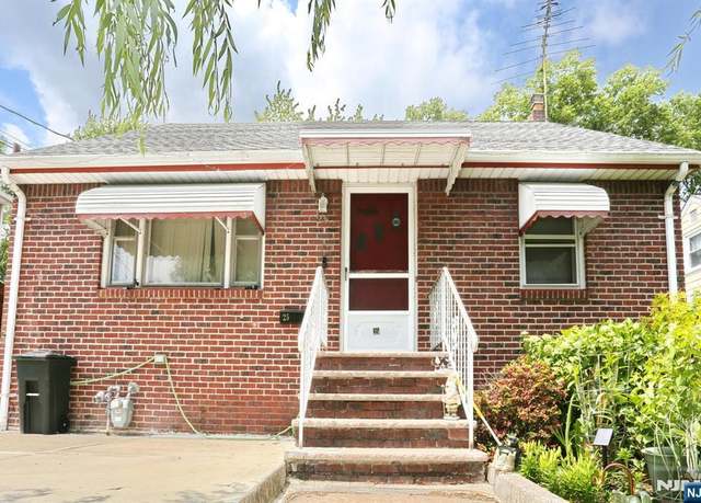 Property at 25 Marion Ave, Rochelle Park, NJ 07662, 3 beds, 2.5 baths