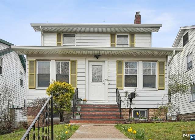 Property at 40 Willow St, Glen Ridge, NJ 07028, 4 beds, 2 baths