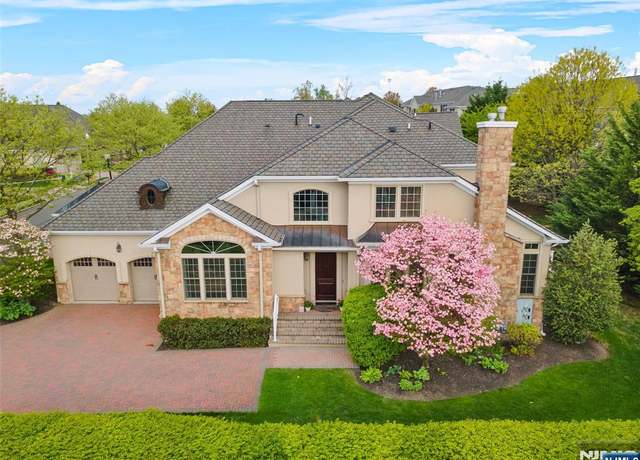 Property at 2 Windsor Ln, Ramsey, NJ 07446, 3 beds, 3.5 baths
