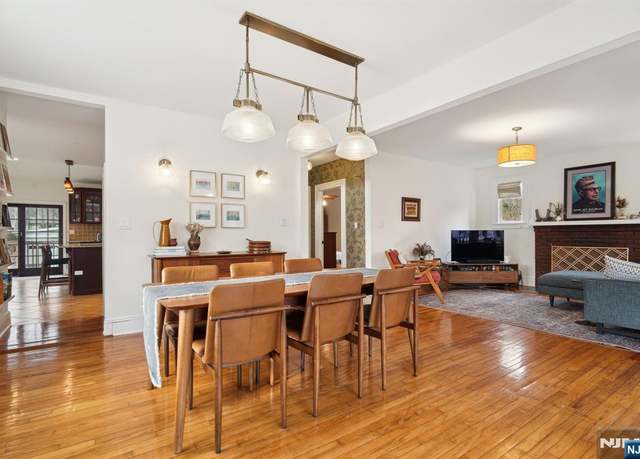 Property at 43 Harriot Pl, Harrington Park, NJ 07640, 3 beds, 3 baths