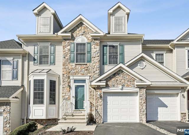 Property at 32 Winding Way, Woodland Park, NJ 07424, 2 beds, 3.5 baths