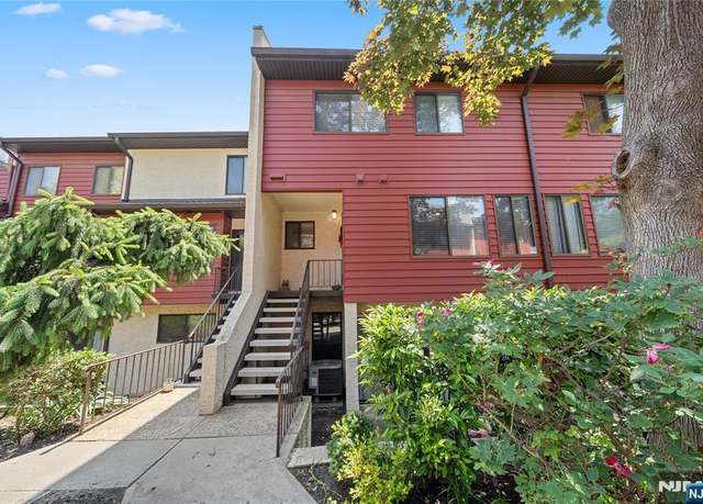 Property at 105 River Rd #3, Nutley, NJ 07110, 2 beds, 1.5 baths