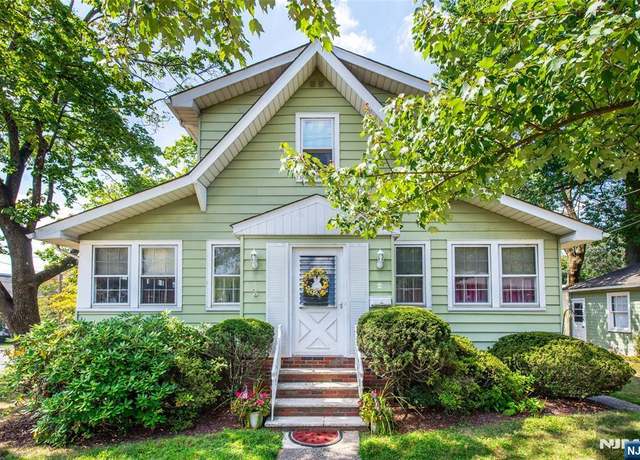 Property at 2 Otsego Rd, Verona, NJ 07044, 3 beds, 1.5 baths