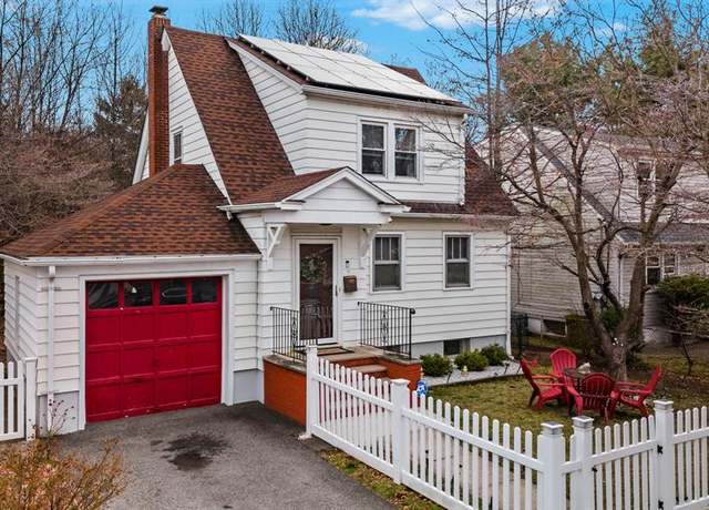 Property at 7 Nash Ave, Clifton, NJ 07011, 2 beds, 1.5 baths