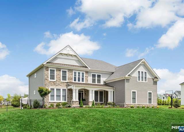Property at 15 Meadowbrook Rd, Upper Saddle River, NJ 07458, 6 beds, 5.5 baths
