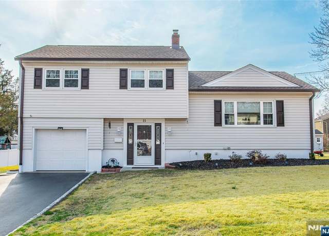 Property at 23 Atwood Pl, Wayne, NJ 07470, 3 beds, 2 baths