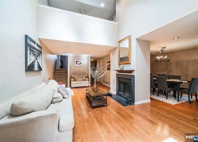 Property at 17 Davey Dr #44, West Orange, NJ 07052, 3 beds, 2.5 baths