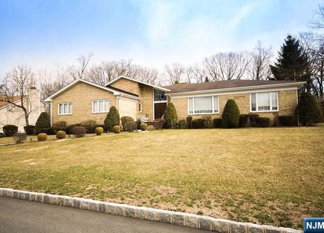 Property at 74 Manger Rd, West Orange, NJ 07052, 4 beds, 3.5 baths