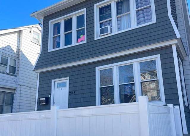 Property at 228-230 West End Ave, Newark, NJ 07106, 6 beds, 3 baths