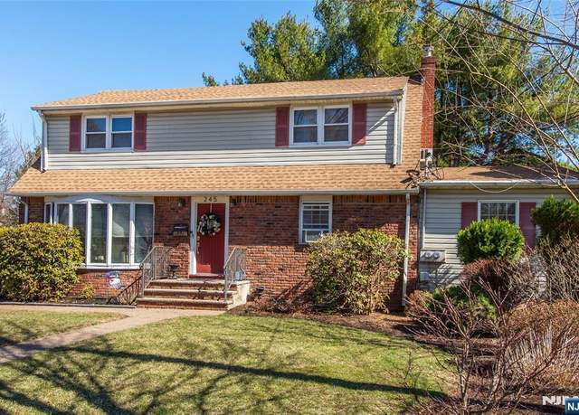 Property at 245 Grant Ave, Pompton Lakes, NJ 07442, 5 beds, 2 baths