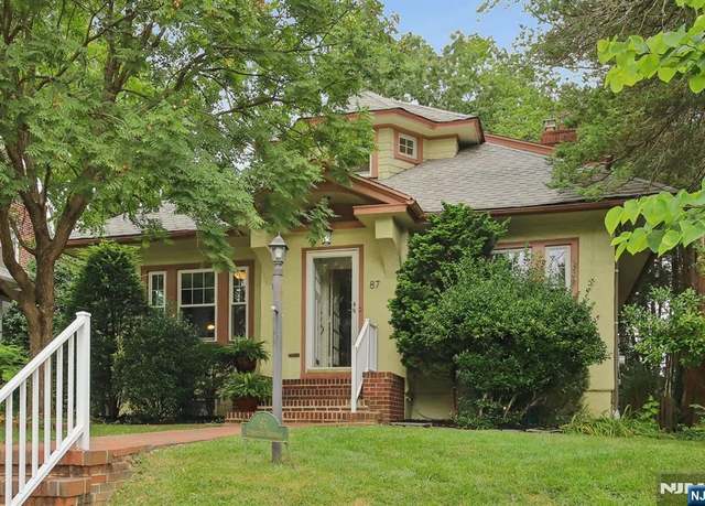 Property at 87 Courter Ave, Maplewood, NJ 07040, 3 beds, 2.5 baths