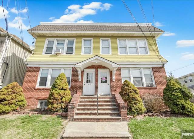 Property at 215 Seeley Ave, Kearny, NJ 07032, 7 beds, 4 baths